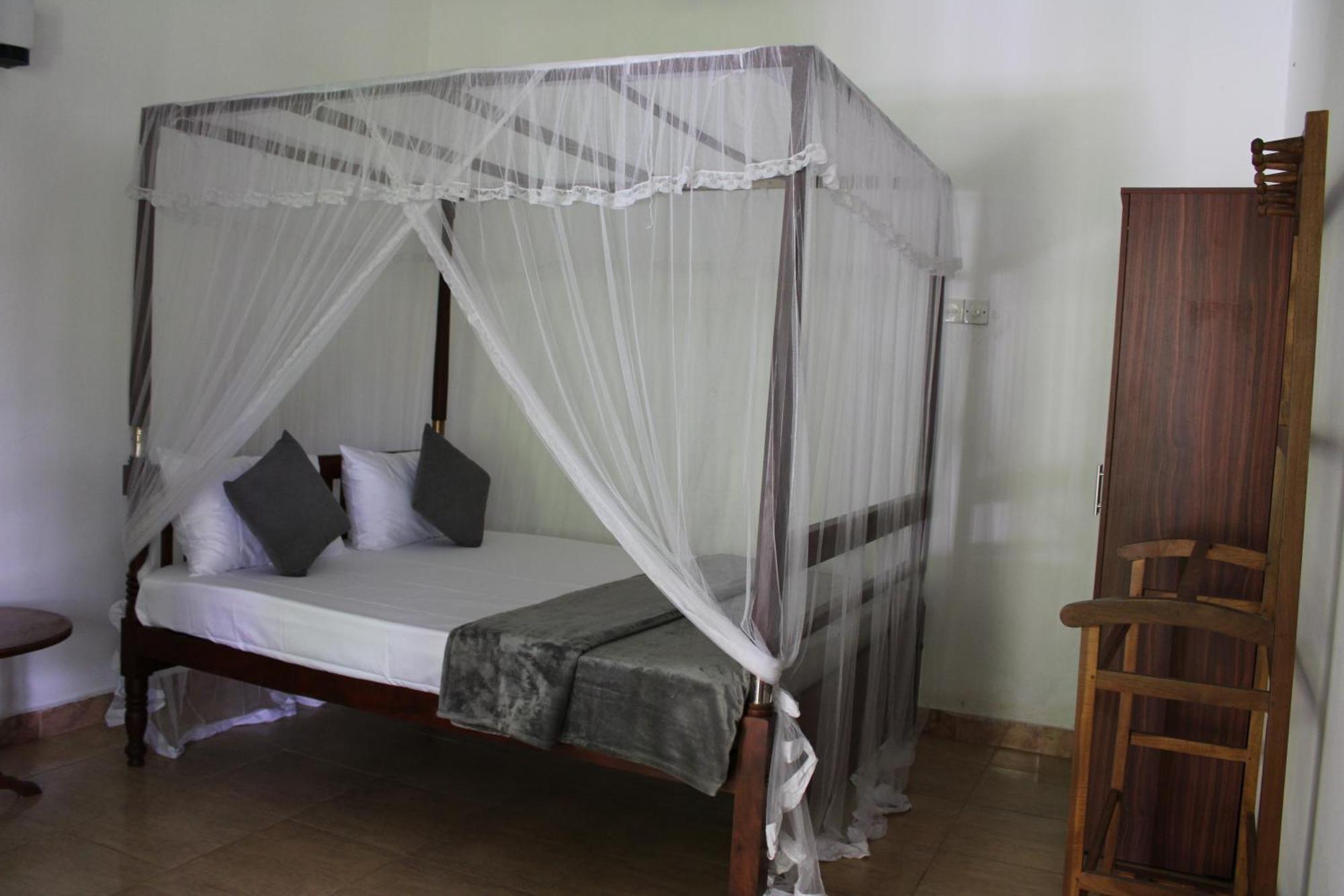 Sun And Surf Rest Hotel อาฮานกามา ภายนอก รูปภาพ