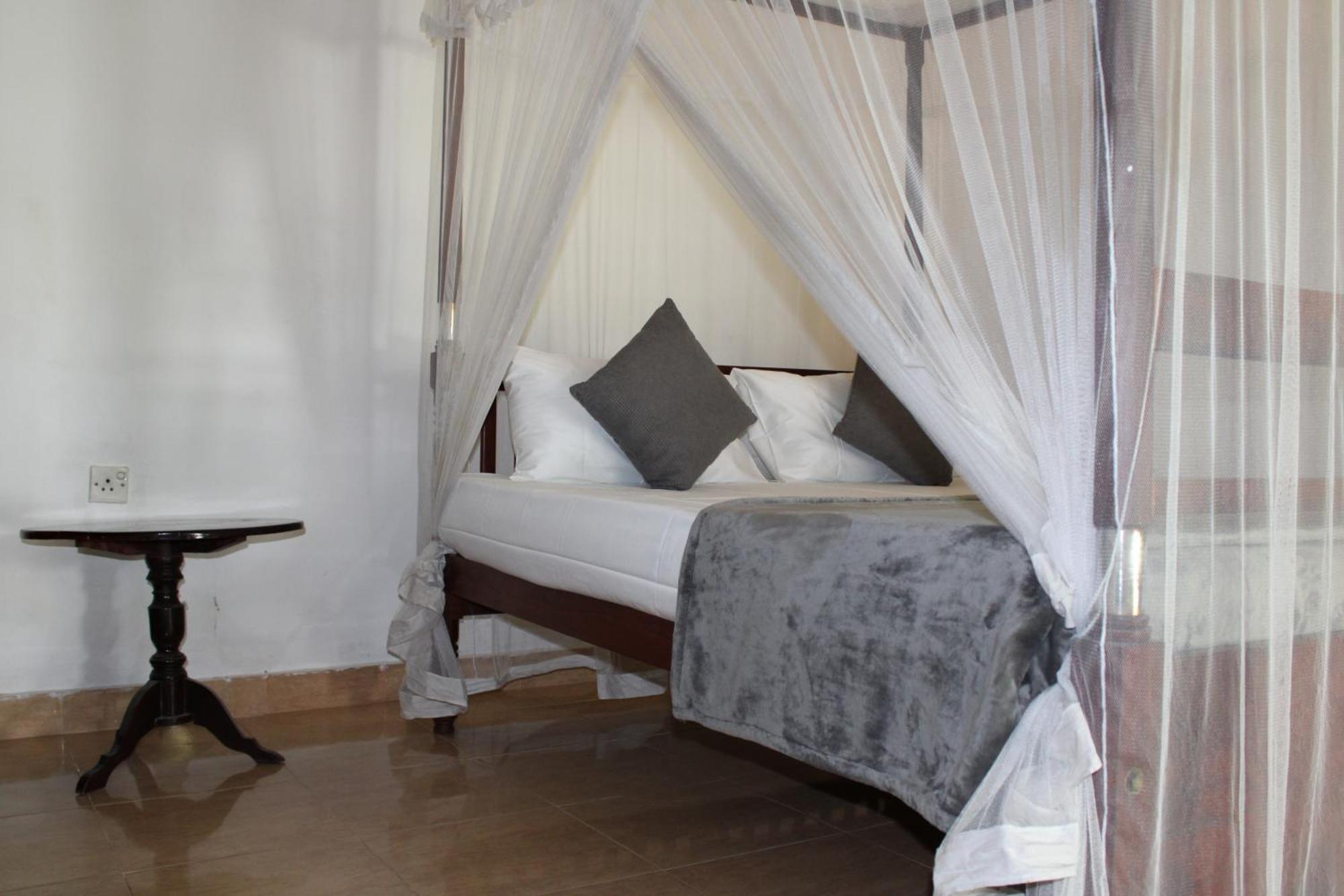 Sun And Surf Rest Hotel อาฮานกามา ภายนอก รูปภาพ