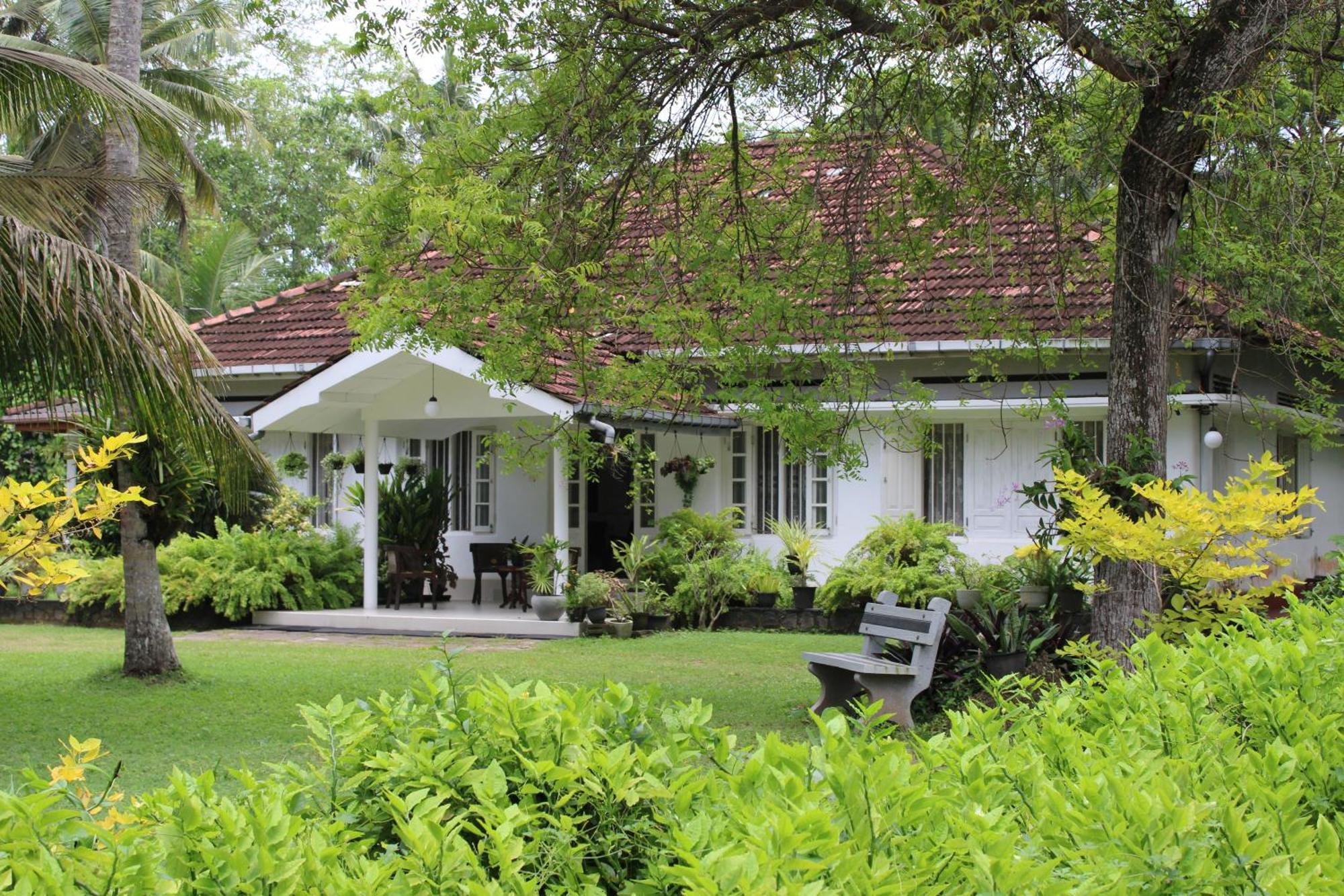 Sun And Surf Rest Hotel อาฮานกามา ภายนอก รูปภาพ