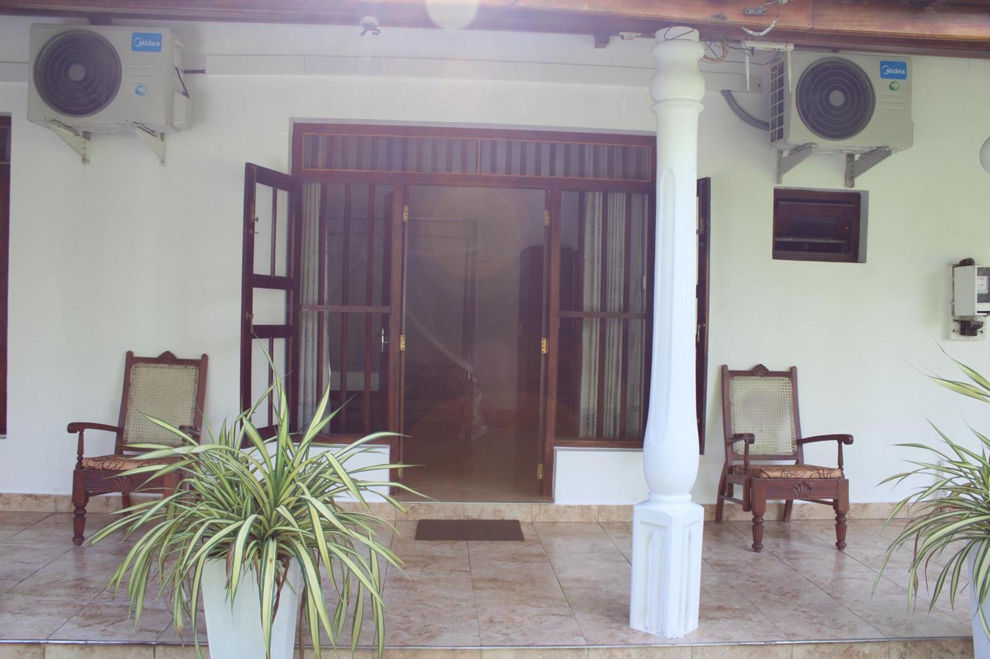 Sun And Surf Rest Hotel อาฮานกามา ภายนอก รูปภาพ