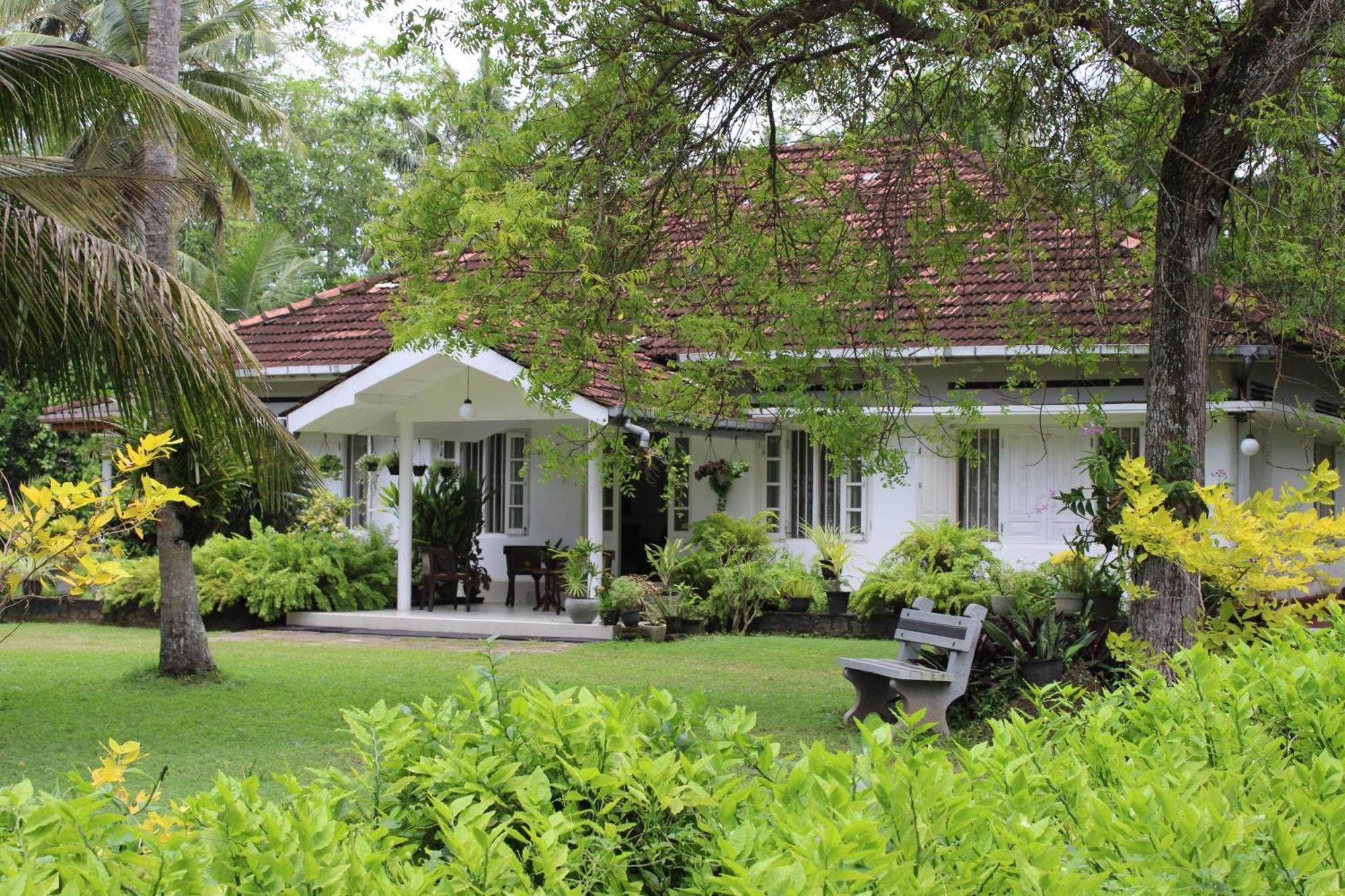 Sun And Surf Rest Hotel อาฮานกามา ภายนอก รูปภาพ