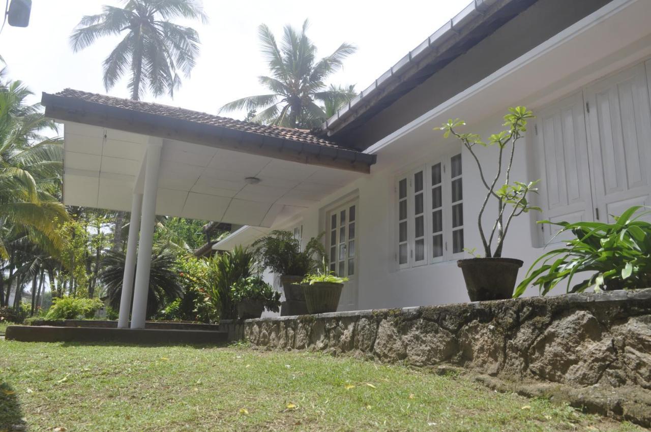 Sun And Surf Rest Hotel อาฮานกามา ภายนอก รูปภาพ